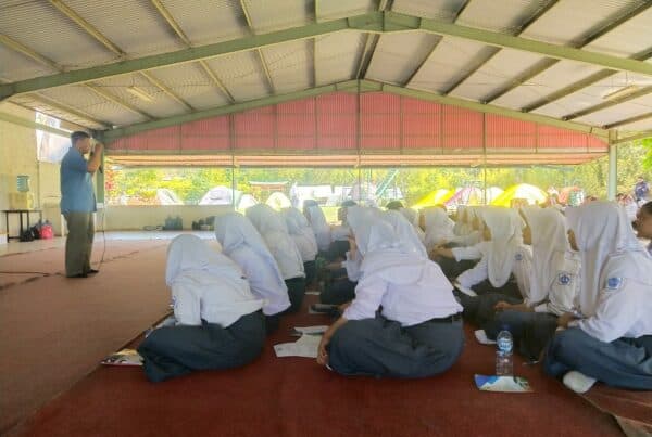 LINDUNGI SISWA-SISWI DARI ANCAMAN NARKOBA,SMAN 5 CIMAHI GANDENG BNNK CIMAHI ADAKAN PENYULUHAN LINDUNGI SISWA-SISWI DARI ANCAMAN NARKOBA,SMAN 5 CIMAHI GANDENG BNNK CIMAHI ADAKAN PENYULUHAN