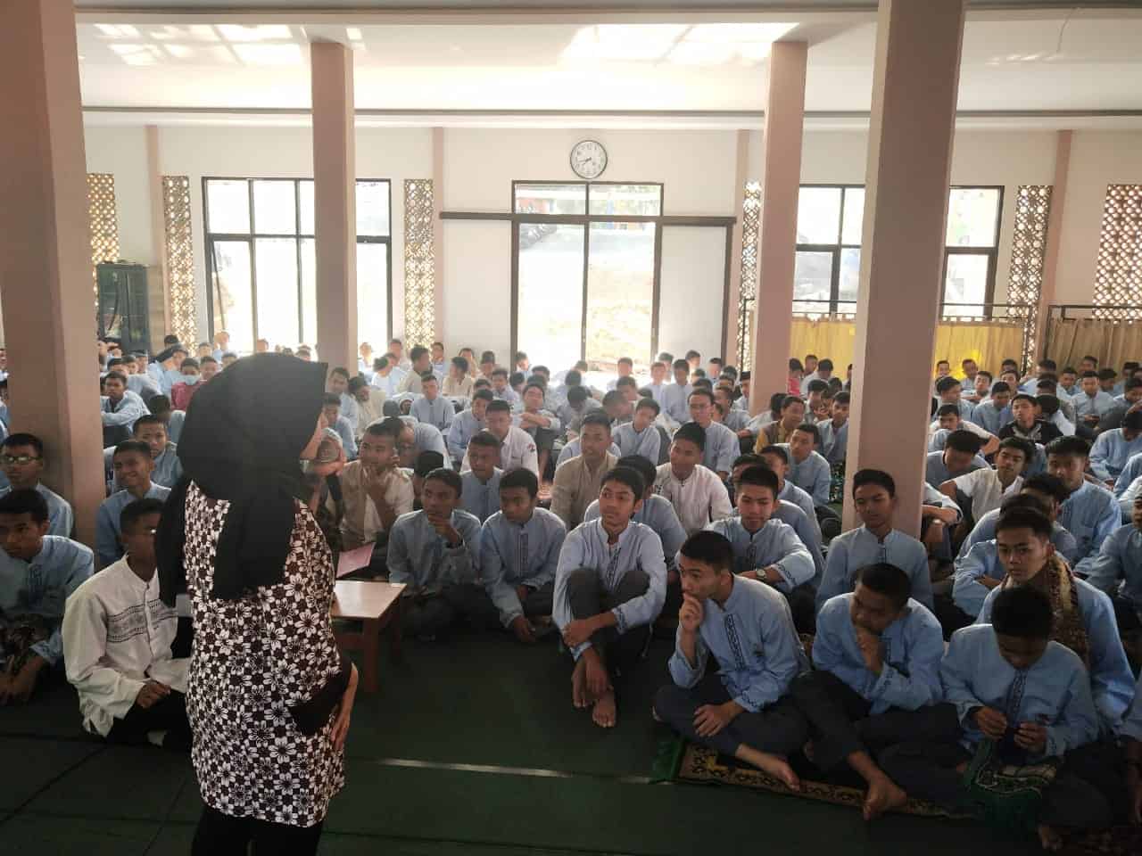 BNNK CIMAHI MENGADAKAN PENYULUHAN KEPADA SISWA SMK 2 CIMAHI TENTANG BAHAYA NARKOBA BNNK CIMAHI MENGADAKAN PENYULUHAN KEPADA SISWA SMK 2 CIMAHI TENTANG BAHAYA NARKOBA