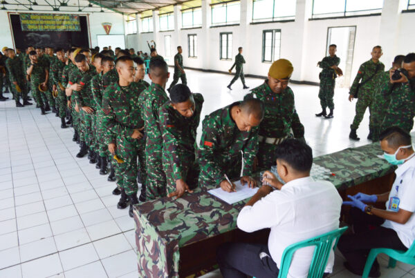 Cegah Narkoba di Lingkungan TNI,Yonarmed 4/105 GS Kota Cimahi Melakukan Kegiatan Sosialisasi P4GN dan Test Urine