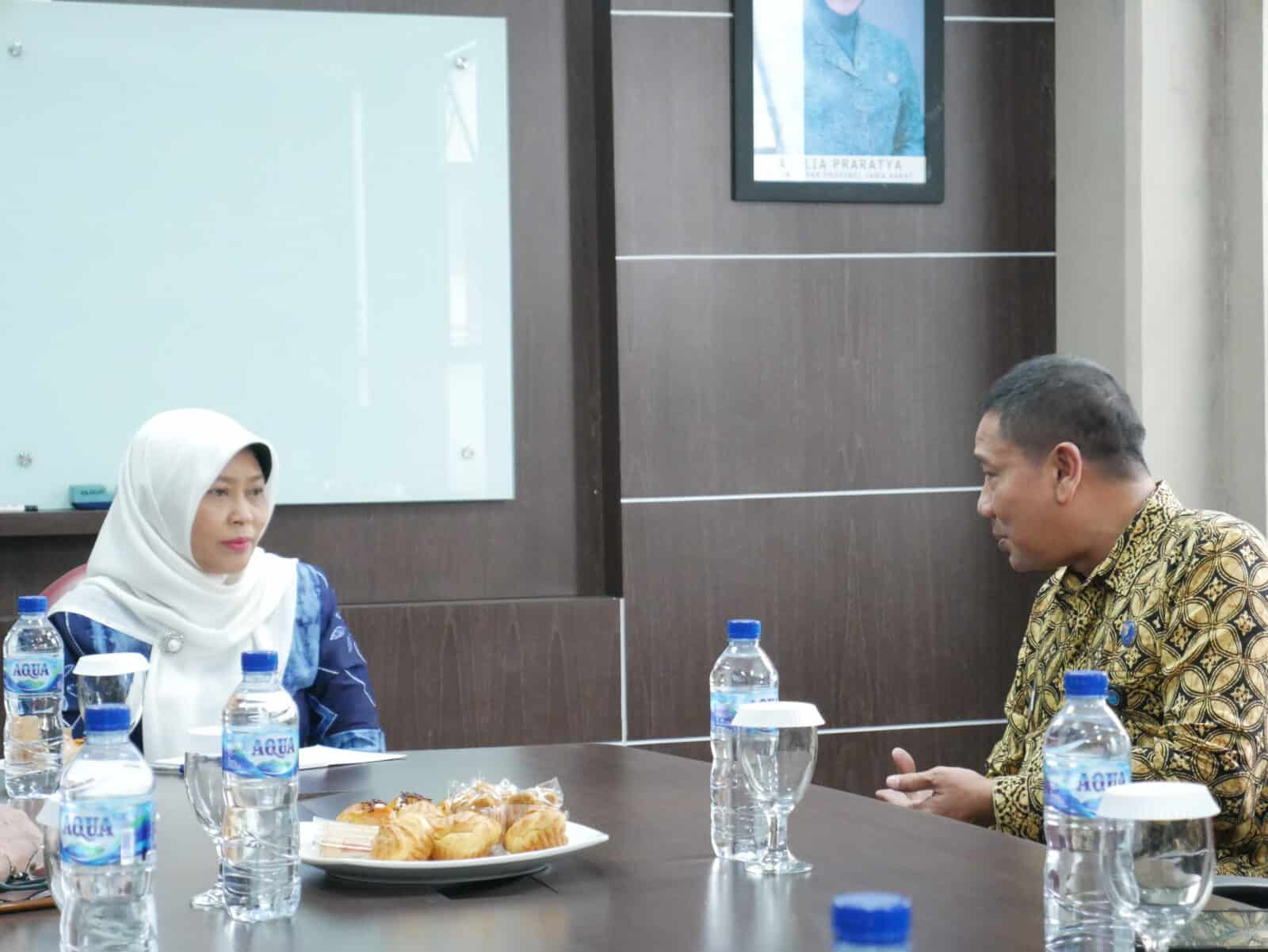 SINERGITAS BNN KOTA CIMAHI DAN PKK KOTA CIMAHI DALAM MEWUJUDKAN MASYARAKAT KOTA CIMAHI KUAT DAN TAHAN TERHADAP NARKOBA SINERGITAS BNN KOTA CIMAHI DAN PKK KOTA CIMAHI DALAM MEWUJUDKAN MASYARAKAT KOTA CIMAHI KUAT DAN TAHAN TERHADAP NARKOBA.